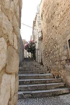 Πανσιόν Sweet House 4*