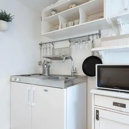Πανσιόν Sweet House 4*